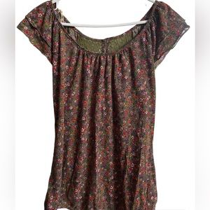 No Boundaries top Junior’s size XL 15/17 Floral used